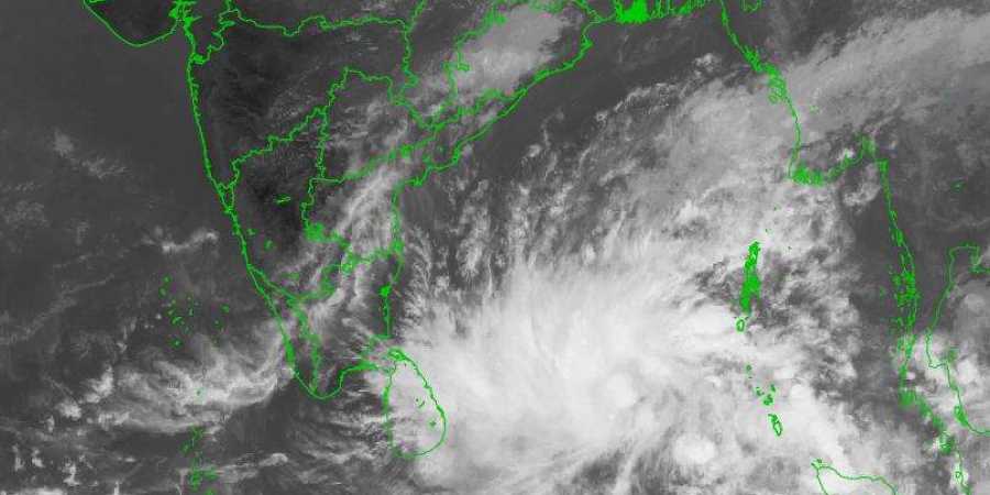 Photo of ஆந்திரா – புதுச்சேரி மாநிலங்களுக்கிடையே புயல் கடக்கப்போவதால் ஆரஞ்ச் அலெர்ட் !