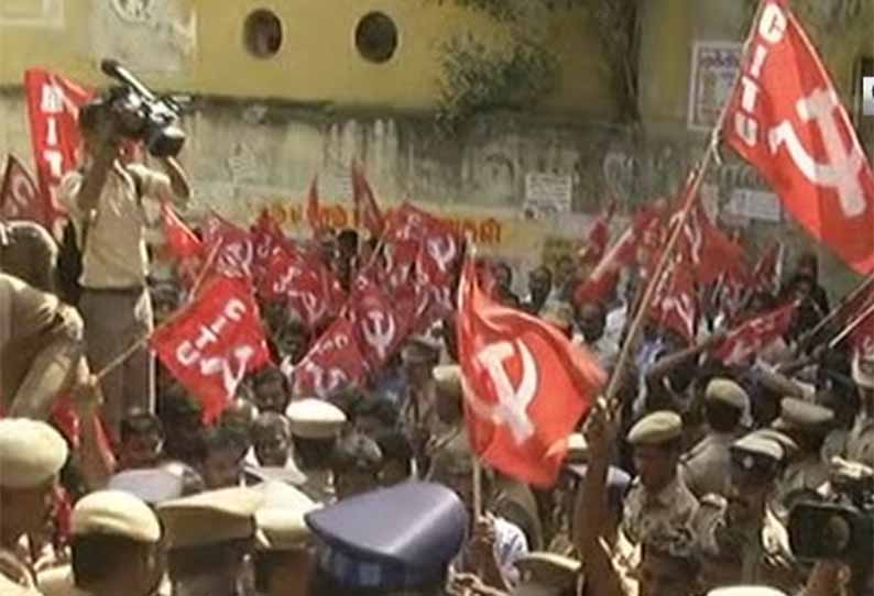 Photo of சென்னை அண்ணாசாலையில் போராட்டம் நடத்த தடை விதித்தும் , மறியல் செய்த தொழில்சங்கத்தினர் கைது