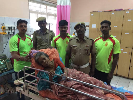 Photo of 30 அடி கிணற்றில் விழுந்த 77 வயது மூதாட்டியை தீயணைப்பு வீரர்கள் மீட்டனர்.