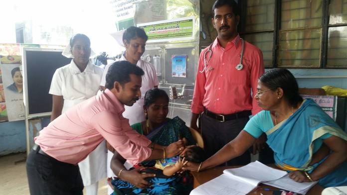 Photo of தமிழகத்தில் மார்ச் 10-ஆம் தேதி போலியோ சொட்டு மருந்து வழங்கப்படும் – சுகாதார அமைச்சர் விஜயபாஸ்கர் அறிவிப்பு !