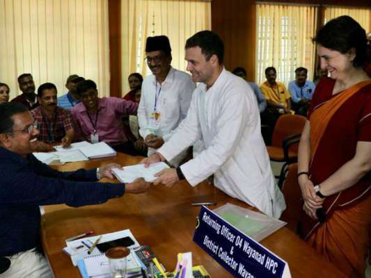 Photo of வயநாட்டில் ராகுல் காந்தி போட்டி:வேட்புமனு தாக்கல் செய்தார்!