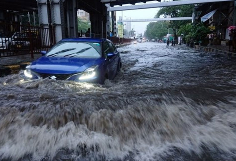 Photo of கனமழையால் மும்பையில் கட்டிடம் இடிந்து விபத்து – 18 பேர் பலி , 13 பேர் படுகாயம்.