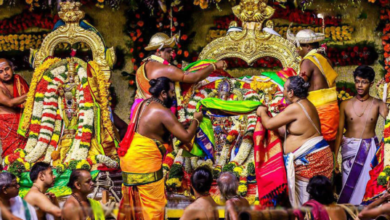 Photo of ஆன்மீக வரலாற்றில் முதல்முறை..! பக்தர்களின்றி மதுரை மீனாட்சியம்மன் திருக்கல்யாணம்