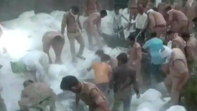 Photo of உ.பி யில் லாரி மோதி பயங்கர விபத்து ;புலம்பெயர் தொழிலாளர்கள் 24 பேர் பலி!