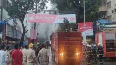 Photo of மும்பை போரிவலி வணிக வளாகத்தில் பயங்கர தீ விபத்து…! பல லட்சம் ரூபாய் பொருட்கள் சேதம்!