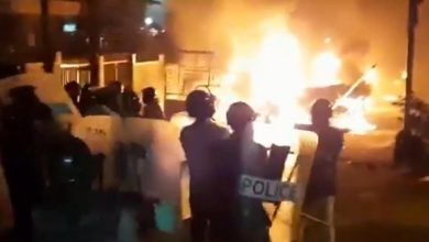 Photo of பெங்களூருவில் எம்எல்ஏ உறவினரால் மூண்ட கலவரம்..! துப்பாக்கிச்சூடு, 2 பேர் பலி!